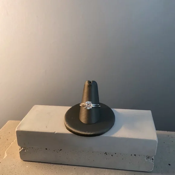 Silver Solitaire Ring - Picture 2 of 4